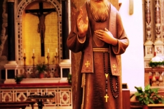 Chiesa-del-Rosario-Statua-San-Leopoldo